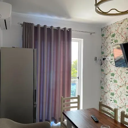 De La Playa Velipojë